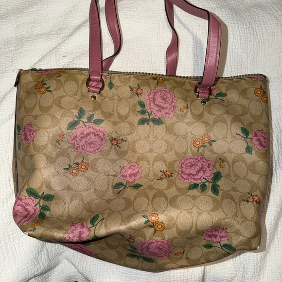 Floral Tan and Pink Coach Women's Bag - Picture 4 of 6